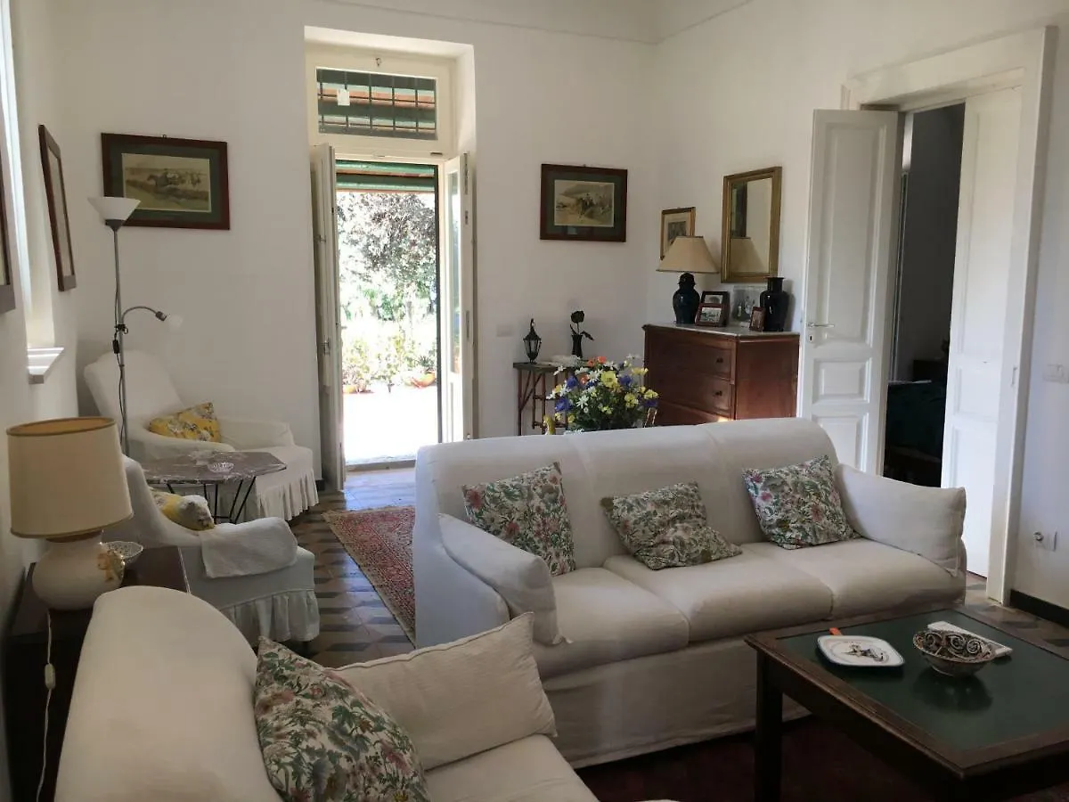Casale Vignazze Villa Punta Secca