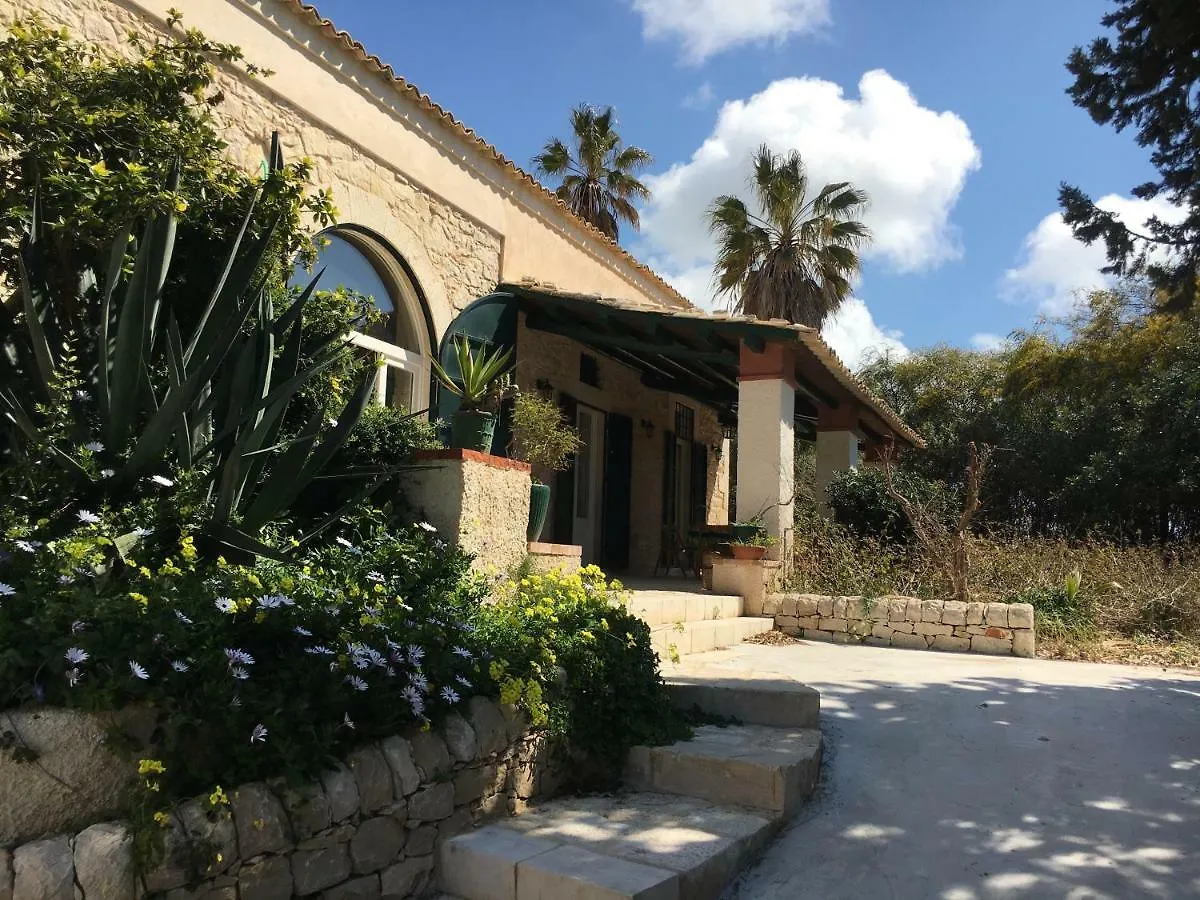 Casale Vignazze Villa Punta Secca 0*,  İtalya